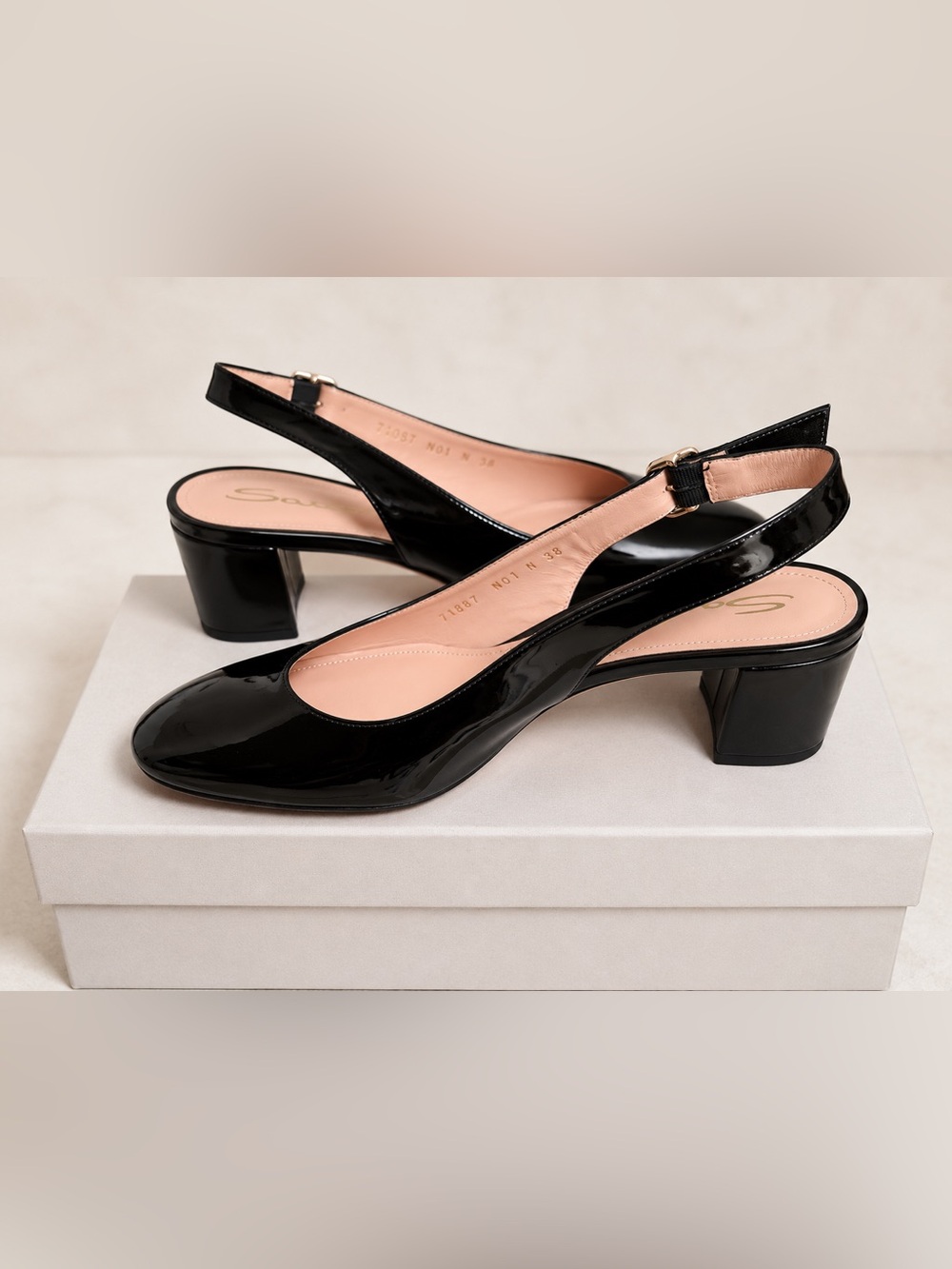 NIB - Santoni Black Patent Leather Slingback Block Heels 38